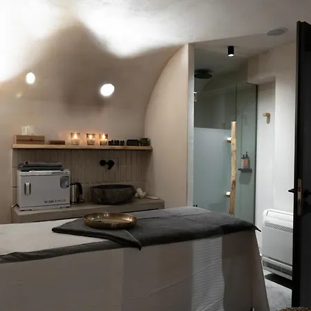 מלון Casa Boutique & - Adults Only 4*