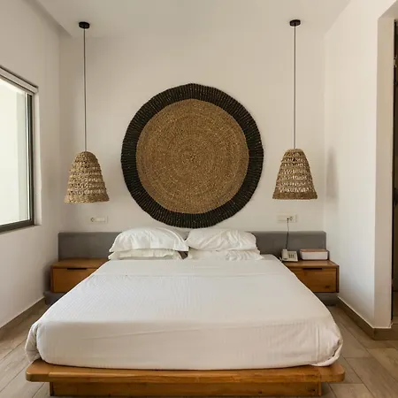 מלון Casa Boutique & - Adults Only 4*